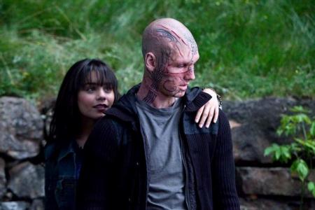 Vanessa Hudgens and Alex Pettyfer in Beastly