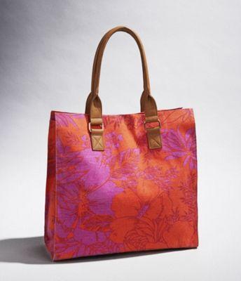 Graphic canvas beach tote