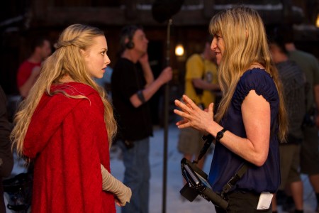 Amanda Seyfried and Catherine Hardwicke on the set of Red Riding Hood