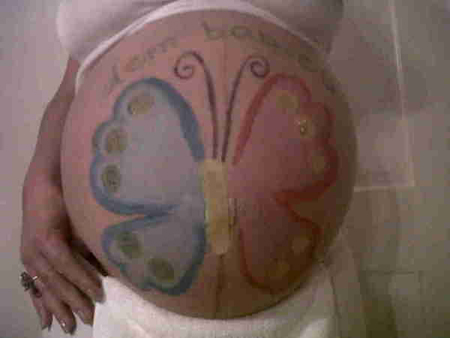 Mariah Carey pregnant belly