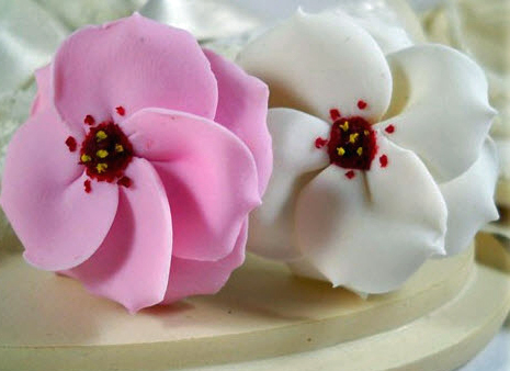 pink hair accessory for spring
