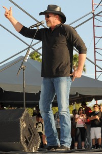 Trace Adkins live