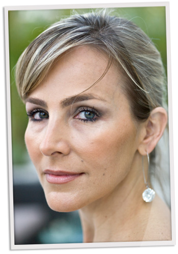 40s woman with eyeshadow