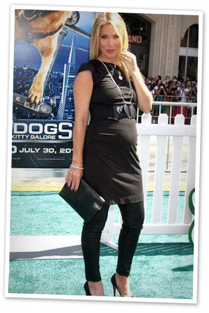 Christina Applegate's pregnant celebrity style