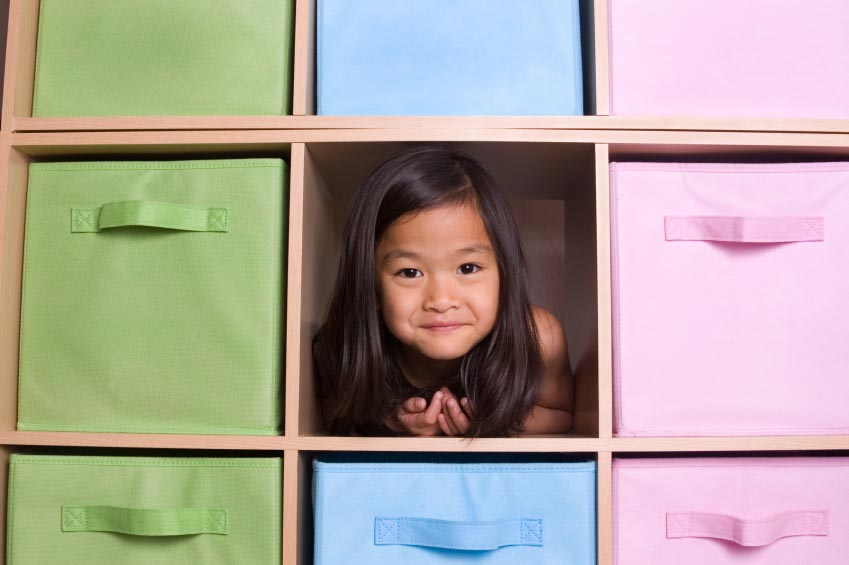 girl in shelves