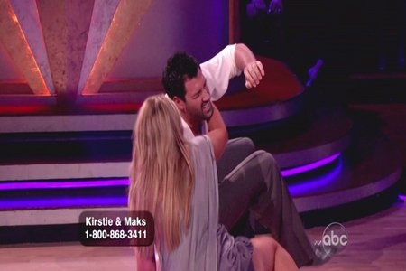 Maksim Chmerkovskiy and Kirstie Alley take a fall
