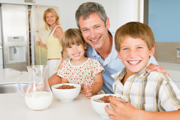 family-eating-breakfast