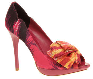 shoe trends, spring shoe trends, graphic print shoes