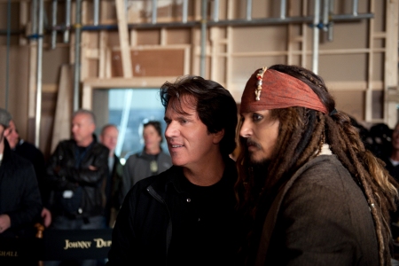 Pirates director Rob Marshall and Johnny Depp on the set