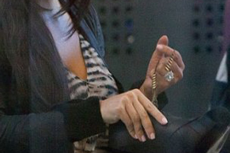 kim kardashian engagement ring