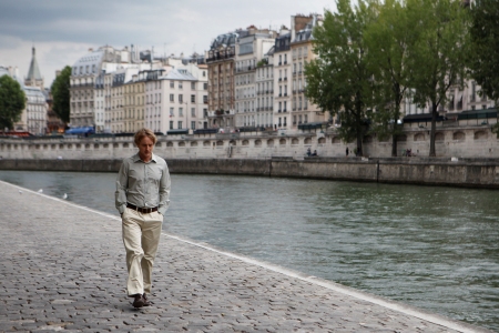 Owen Wilson takes a walk in Midnight in Paris