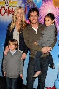 Mark-Paul Gosselaar and family