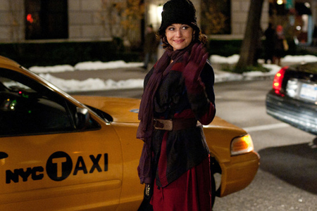 Carla Gugino in Mr Popper's Penguins