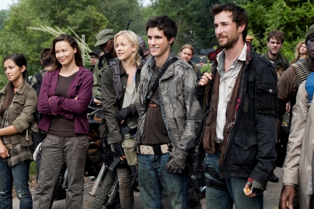 Noah Wyle leads the cast of Falling Skies