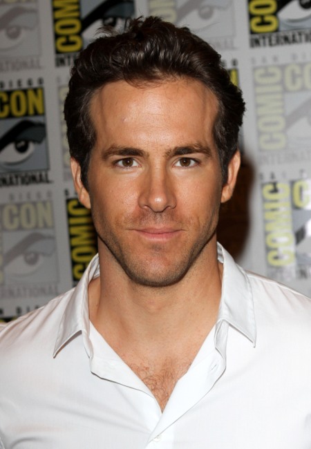 ryan reynolds workout. Ryan Reynolds promoting Green