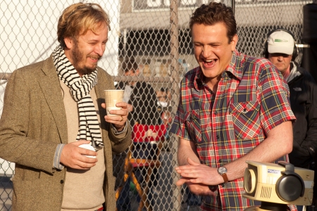 The Muppets have Jason Segel crackin up!