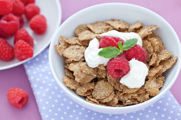 Yogurt with cereal
