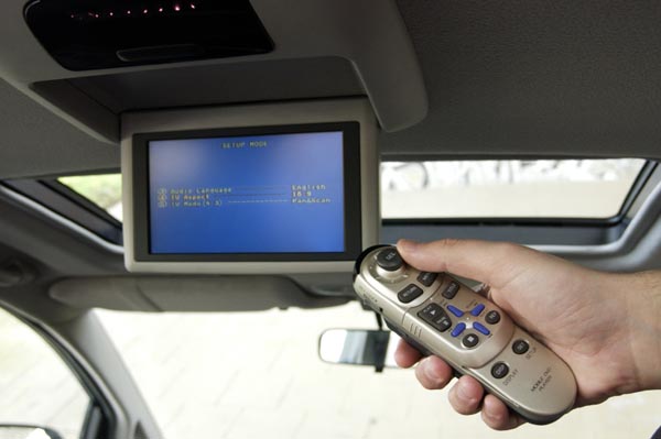 DVD-player-in-car