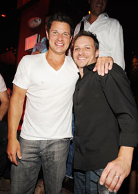 nick-lachey-and-drew-lachey-tao