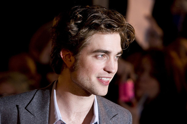 Robert Pattinson's dirty hair