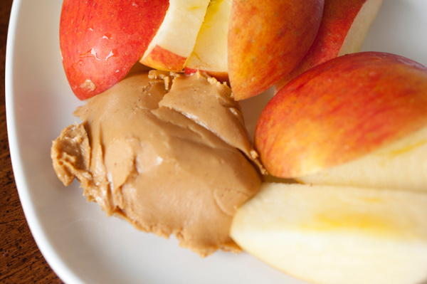 Apple peanut butter snack