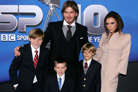 Beckham England Jersey on Victoria Beckham  David Beckham And Kids