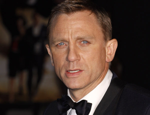 Daniel Craig: Man Candy Monday featured celebrity hottie