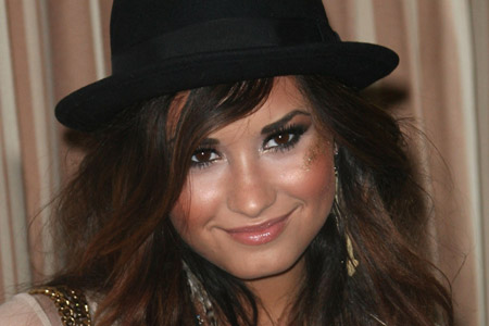 Demi+lovato+hairstyles+step+by+step