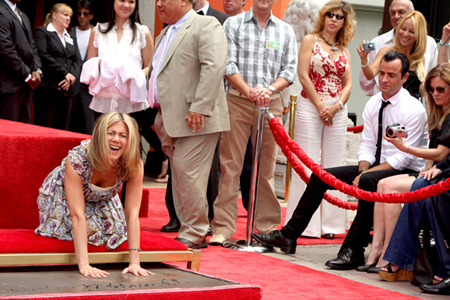 Jennifer Aniston and Justin Theroux at handprint ceremony