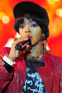 lauryn hill pregnant