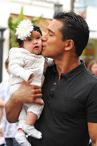 Mario Lopez and Gia