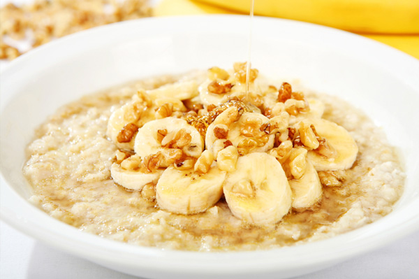 porridge with nuts and honey