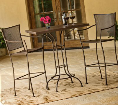 Small and chic patio