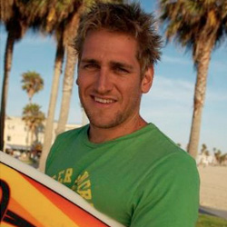 He cooks like a dream and looks like an athlete