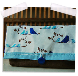Padded makeup travel bag