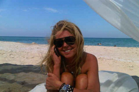Tara Reid honeymoon picture bikini