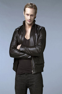 Alexander Skarsgard won't bite his fans