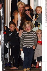 Angelina Jolie and Gwen Stefani playdate