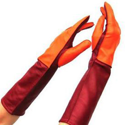 Glam gloves