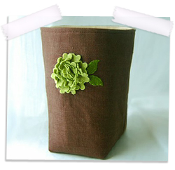 Linen storage box
