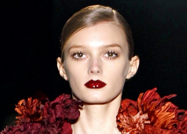 Gucci Burgundy lips fall 2011
