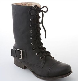 Lace-up boots