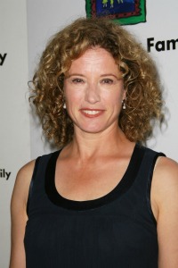 Nancy Travis