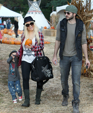 stylish celebrity mom, Christina Aguilera