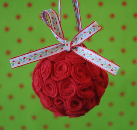 Christmas Craft Ideas  on How To Make A Christmas Ornament  Completed Jpg