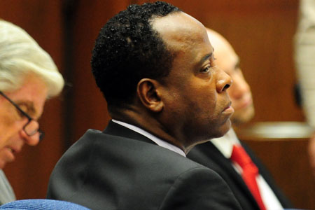 Conrad Murray drops defense 