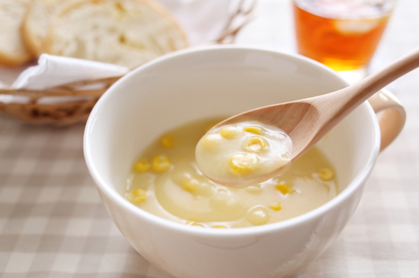 Corn bisque with crusty bread