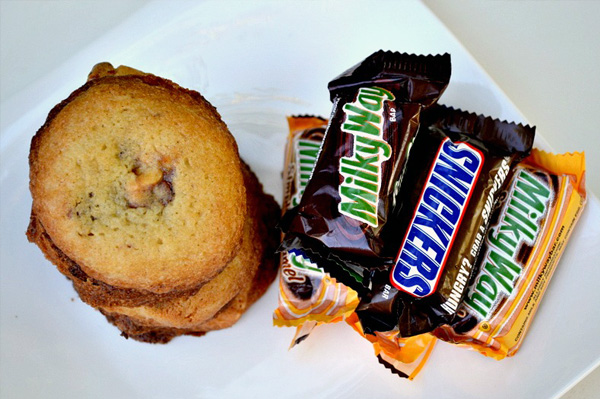 Halloween candy cookies