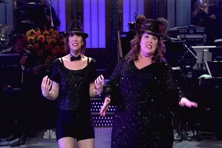 Melissa McCarthy brings down th...