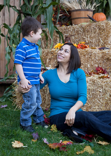 Mom and preschooler at Thanksgiving
